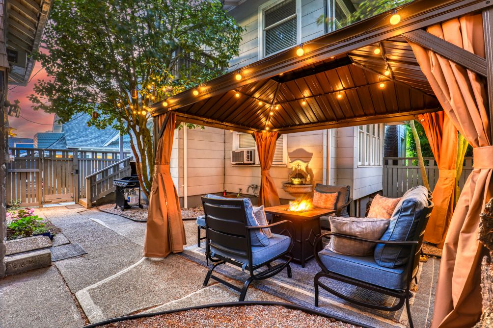 How This Seattle Owner Revived Her Vacation Rental with Hosteeva: A Testimonial from Karen Willie