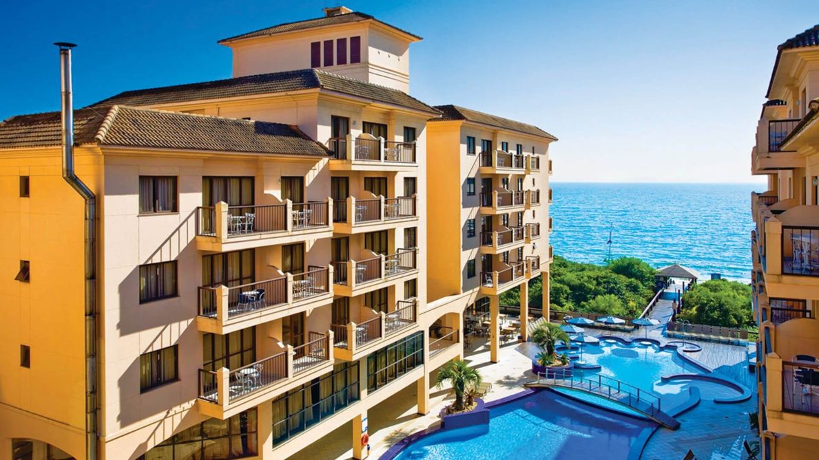 Jurere Beach Village